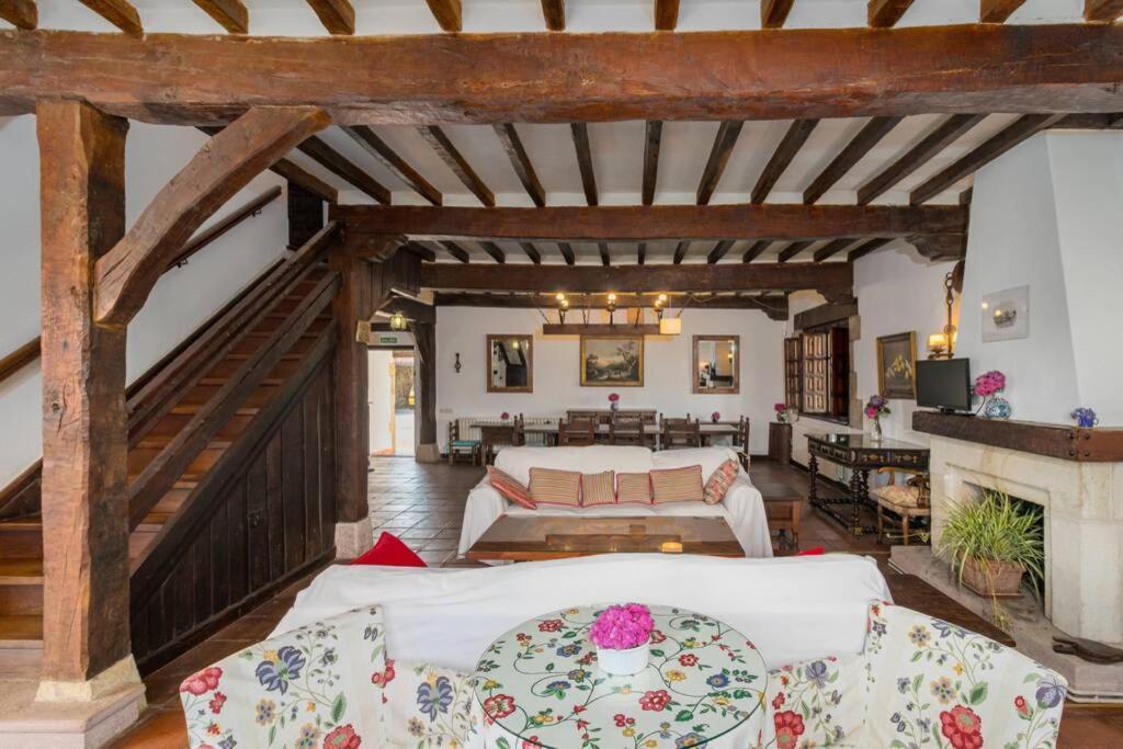 Cantabria Collection - Espectacular Casona Cerca De La Colegiata ซันติยานาเดลมาร์ ภายนอก รูปภาพ